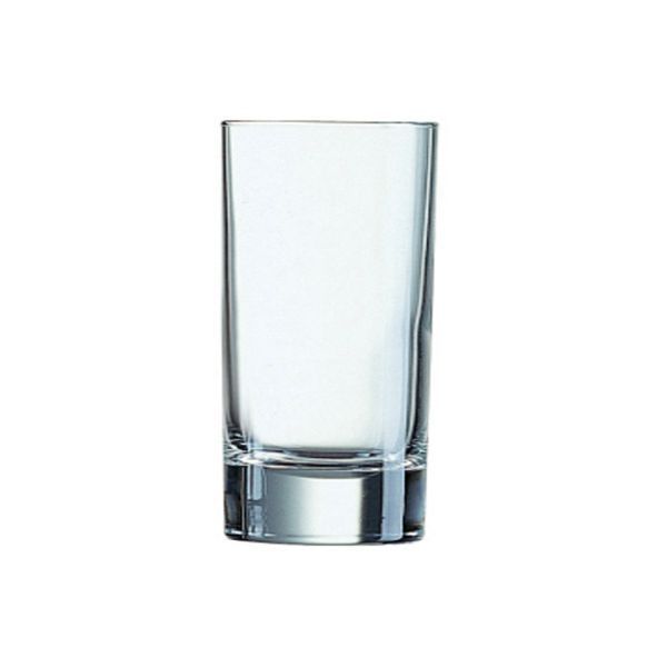 Ein einzelnes, leeres, klares, hohes Zylinderglas mit dickem Boden vor einem weißen Hintergrund.